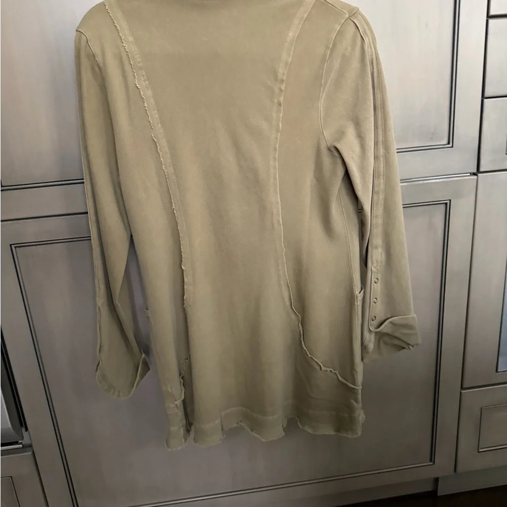 XCVI Women's Khaki Blazer with Unique Collar - NWT - Picture 3 of 3